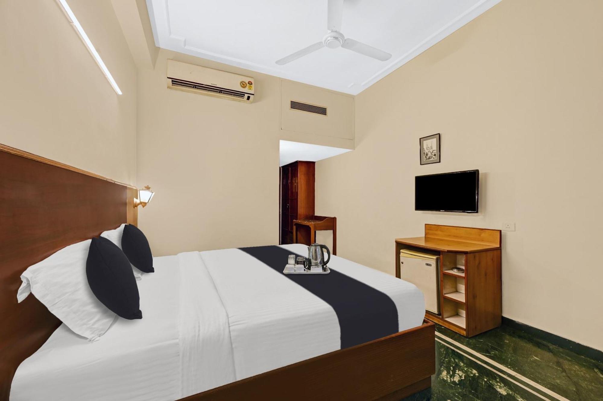 Super Townhouse Oak Hotel Belsons Taj Mahal Secundurabad 外观 照片