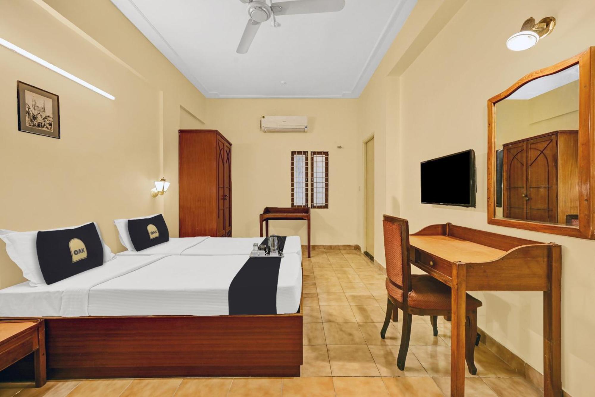 Super Townhouse Oak Hotel Belsons Taj Mahal Secundurabad 外观 照片