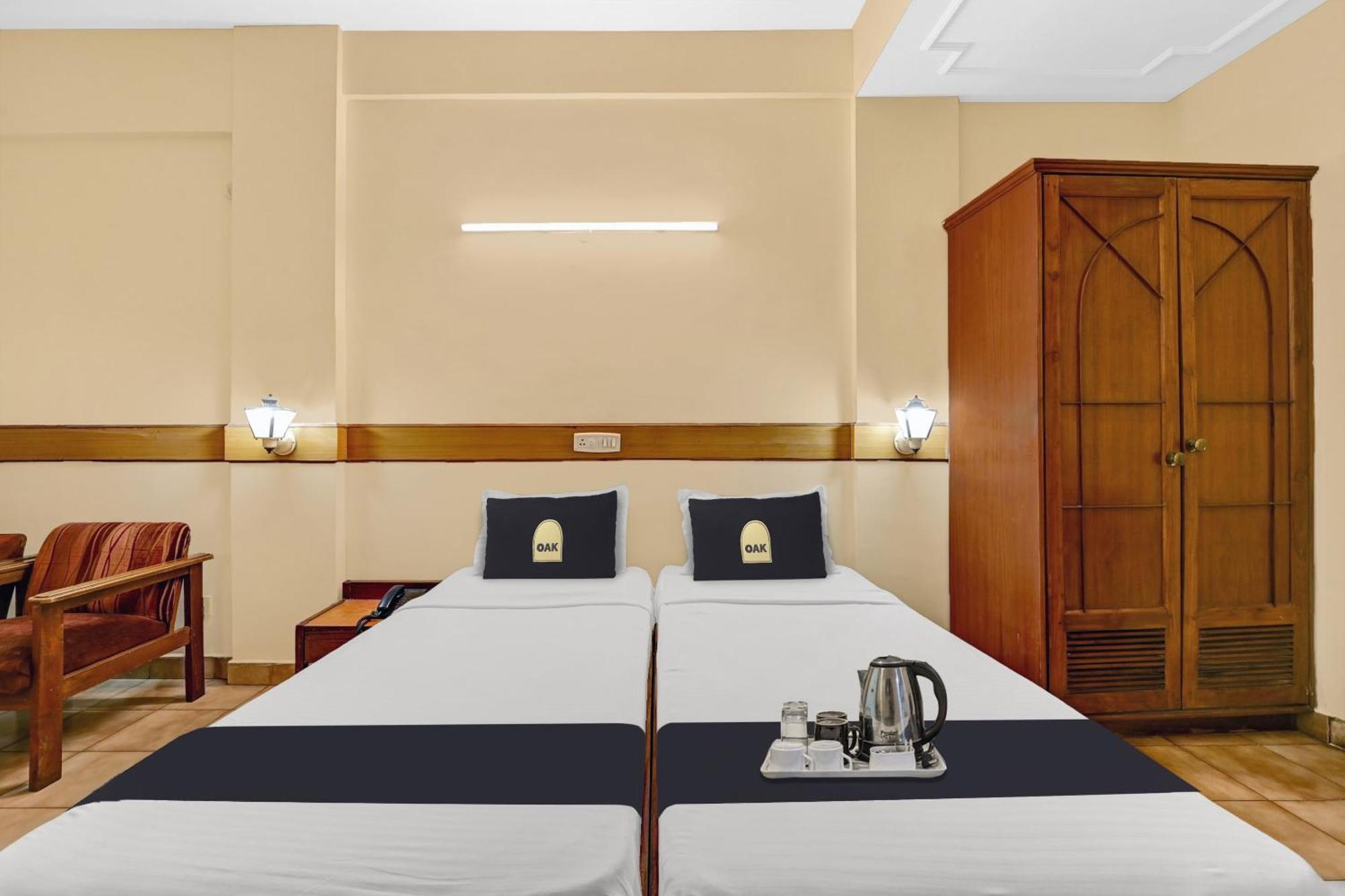 Super Townhouse Oak Hotel Belsons Taj Mahal Secundurabad 外观 照片